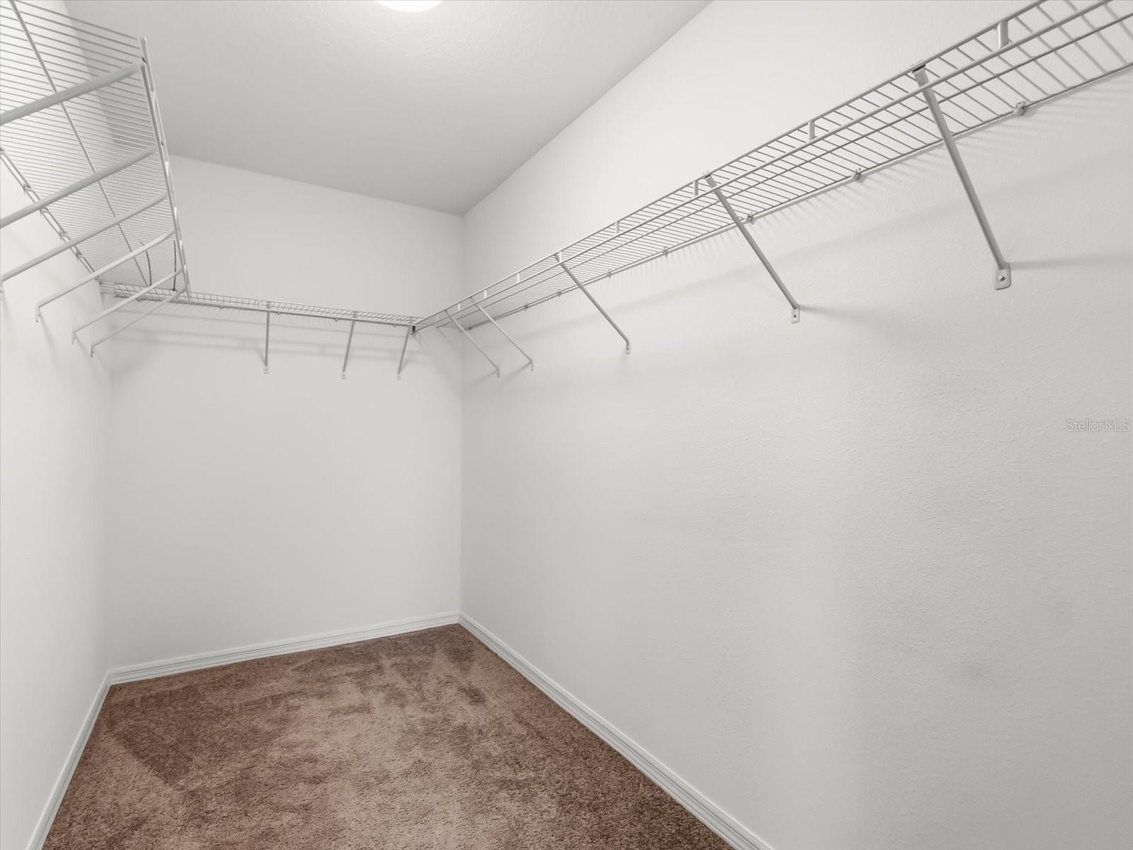 Image 15 of 34 For 16707 Broadford Lane