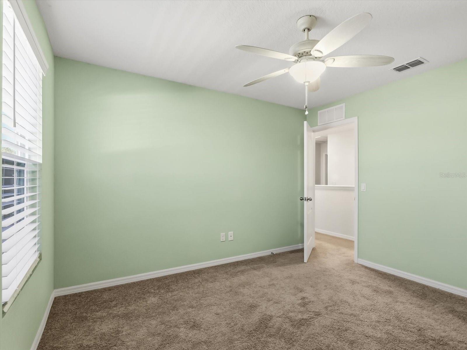 Image 22 of 34 For 16707 Broadford Lane