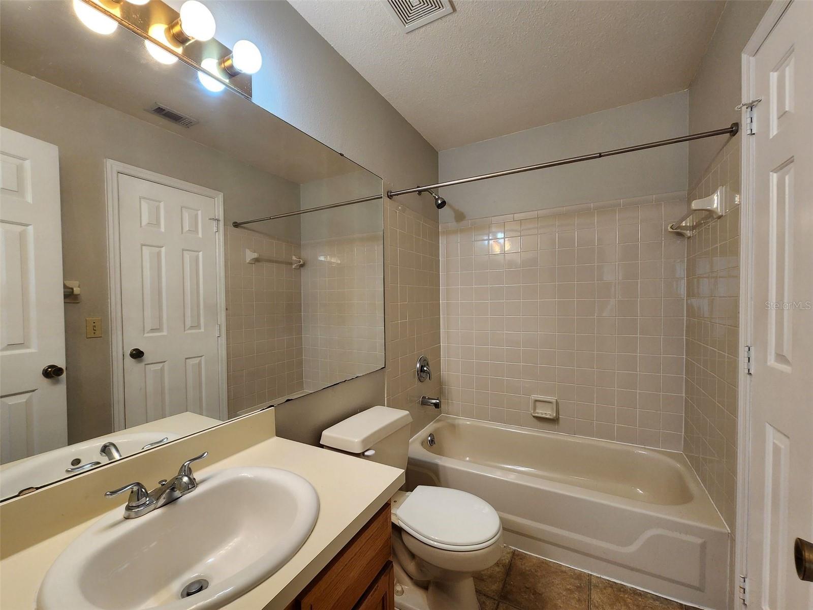 Image 19 of 23 For 995 Northern Dancer Way 205