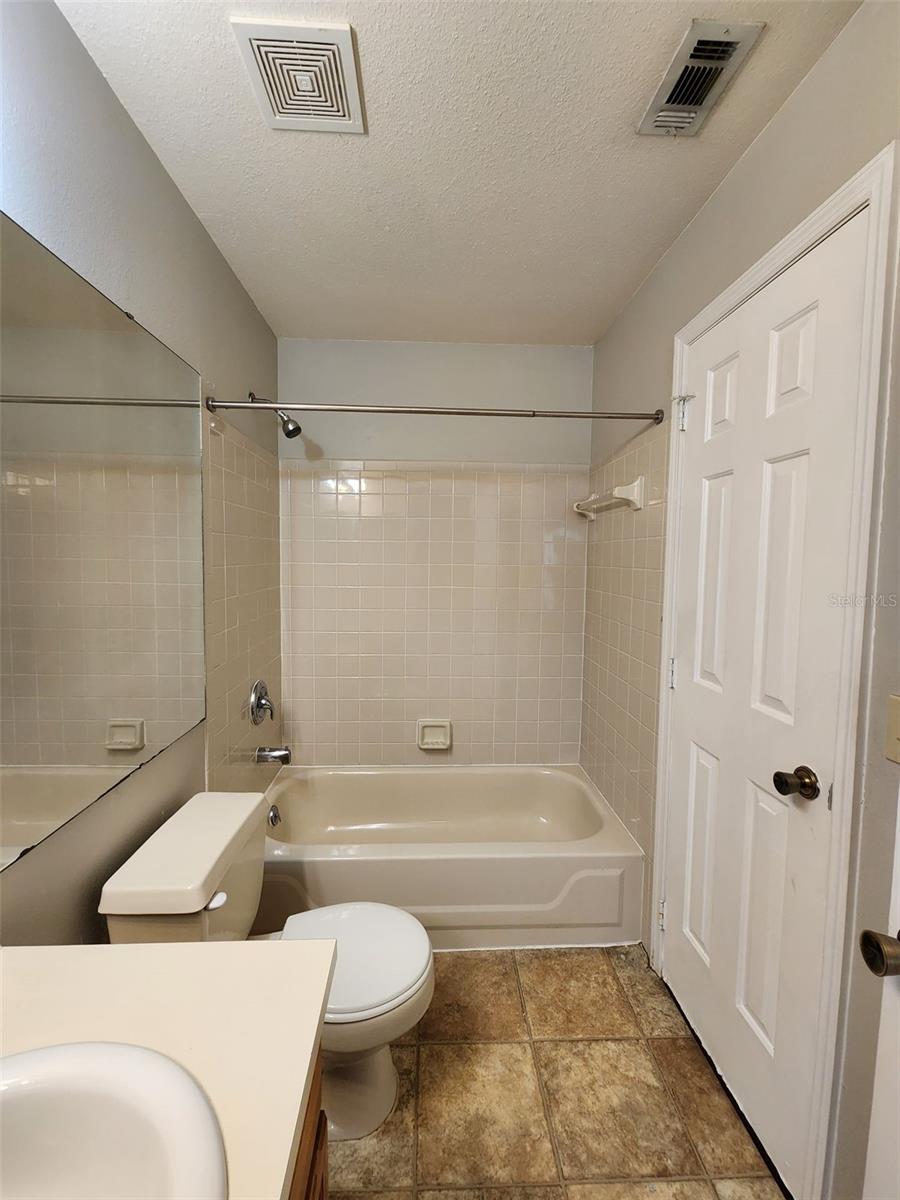 Image 20 of 23 For 995 Northern Dancer Way 205