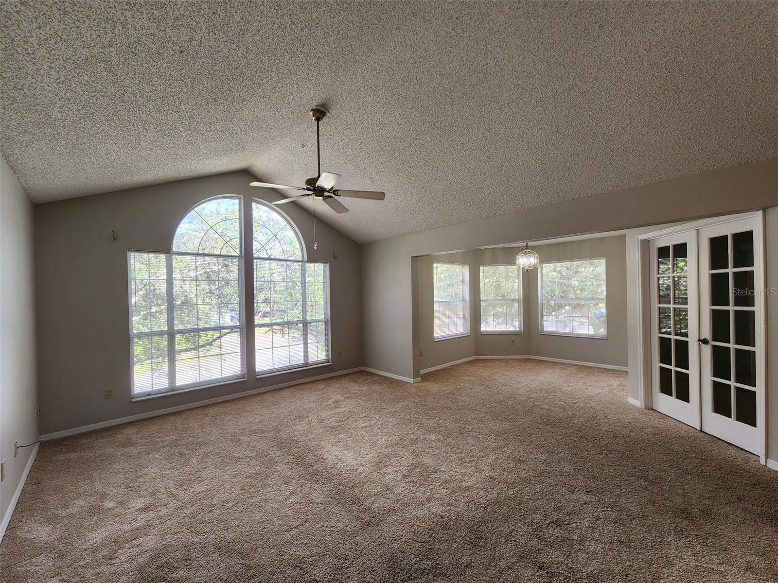 Image 4 of 23 For 995 Northern Dancer Way 205