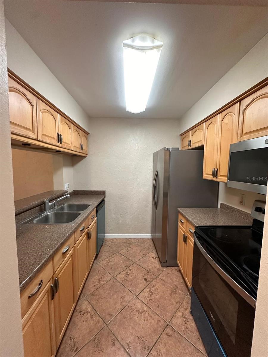 Image 12 of 25 For 4866 Semoran Boulevard 1802