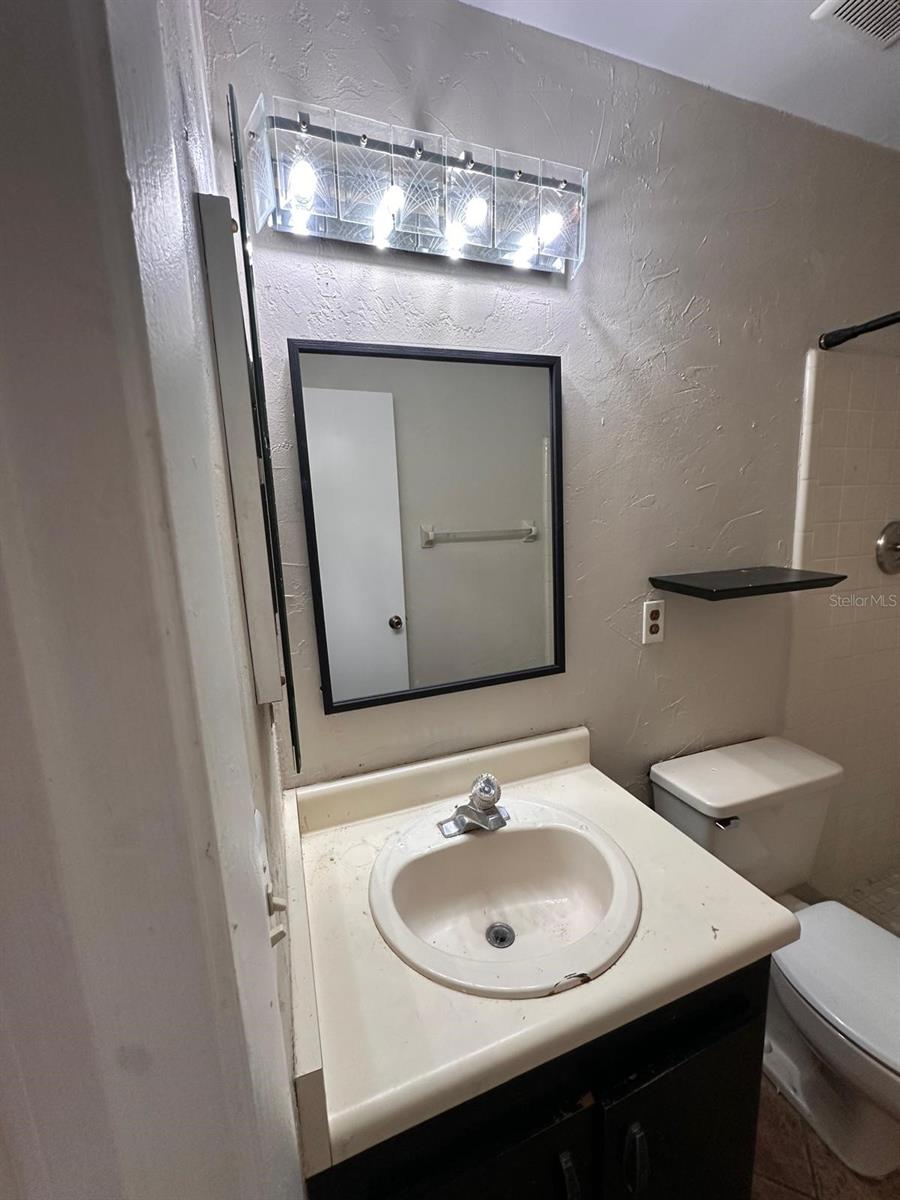 Image 24 of 25 For 4866 Semoran Boulevard 1802