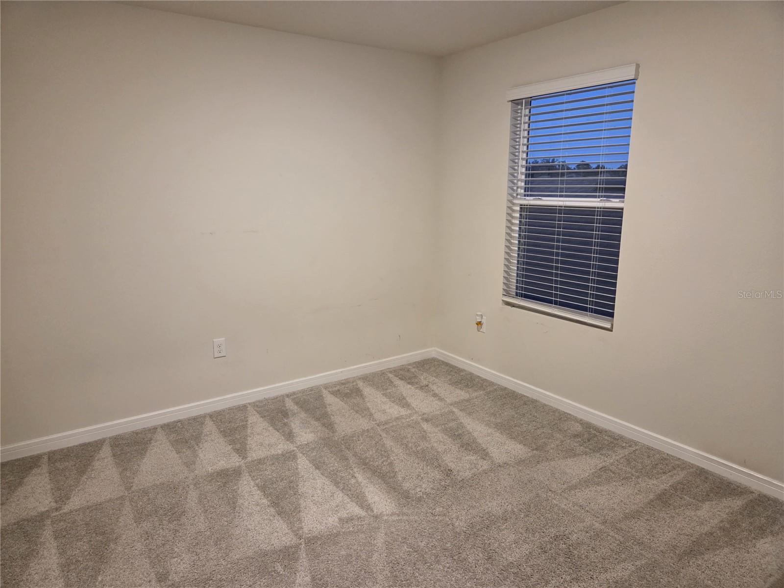 Image 19 of 22 For 1280 Regal King Drive