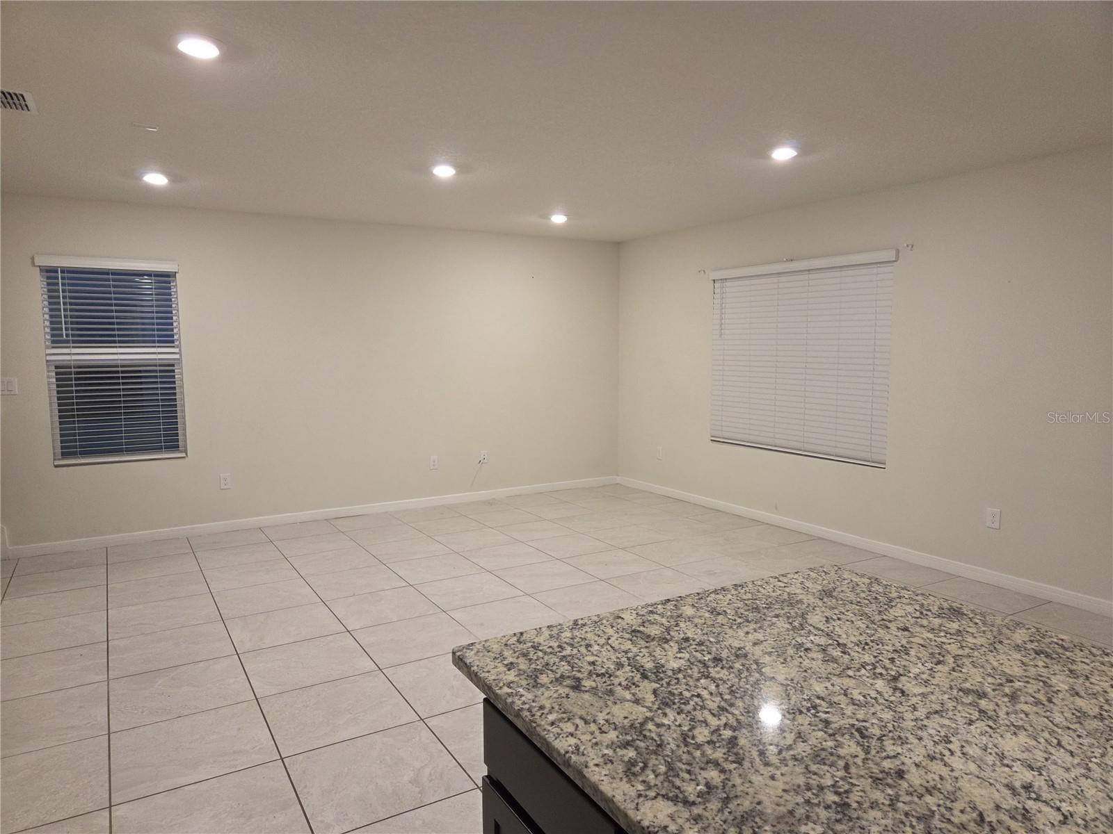 Image 20 of 22 For 1280 Regal King Drive