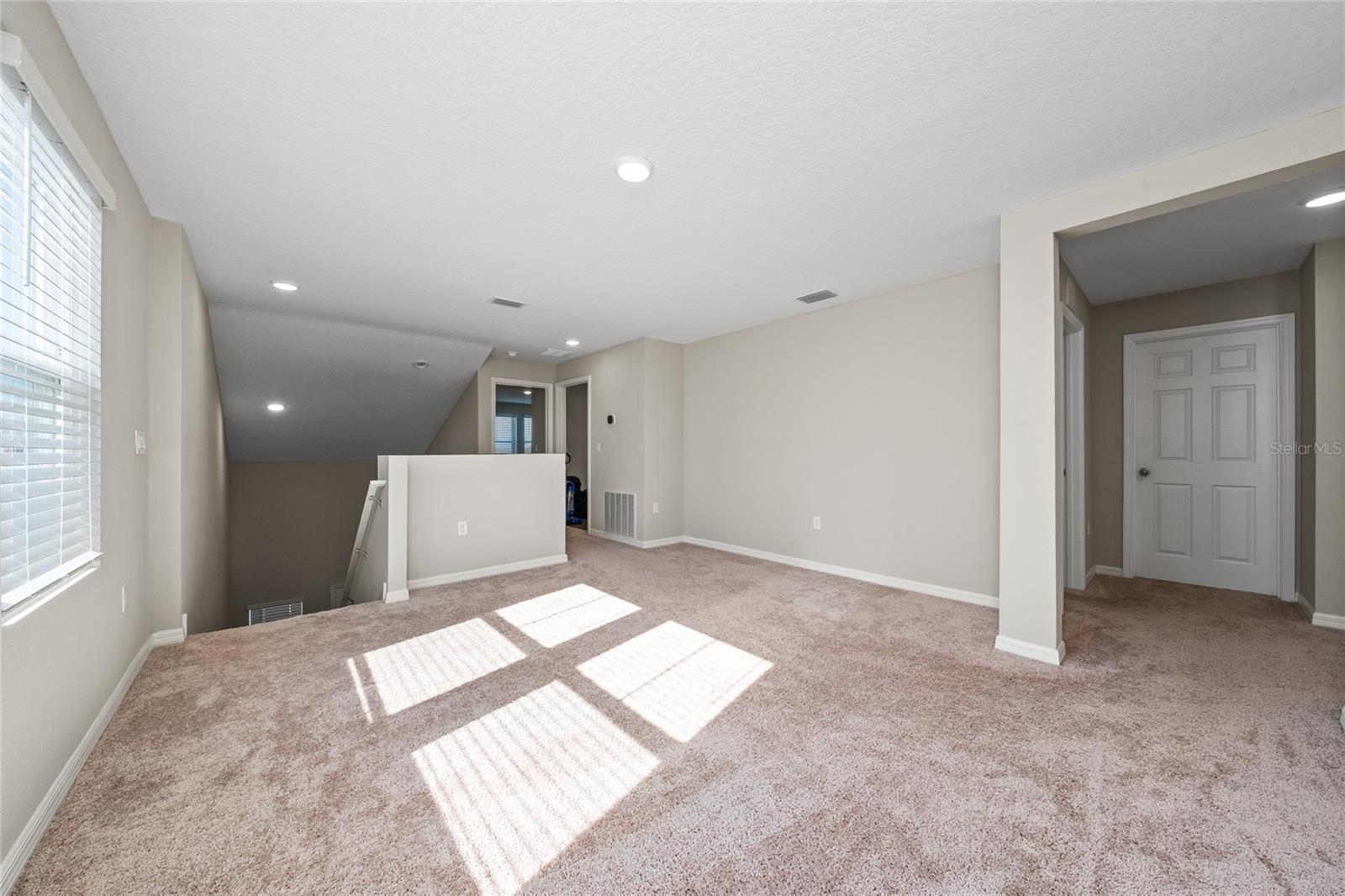 Image 16 of 27 For 5008 Starboard Street