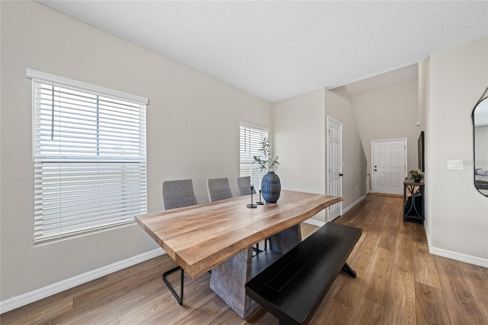 Image 3 of 27 For 5008 Starboard Street