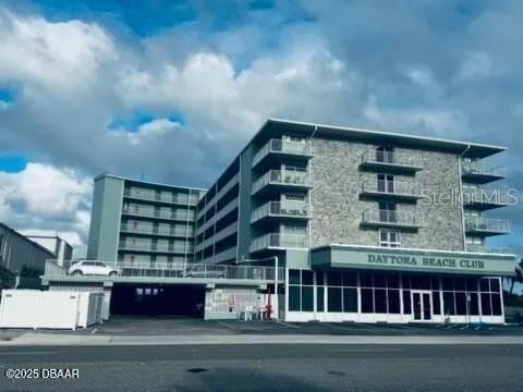 Image 2 of 7 For 800 Atlantic Avenue 420