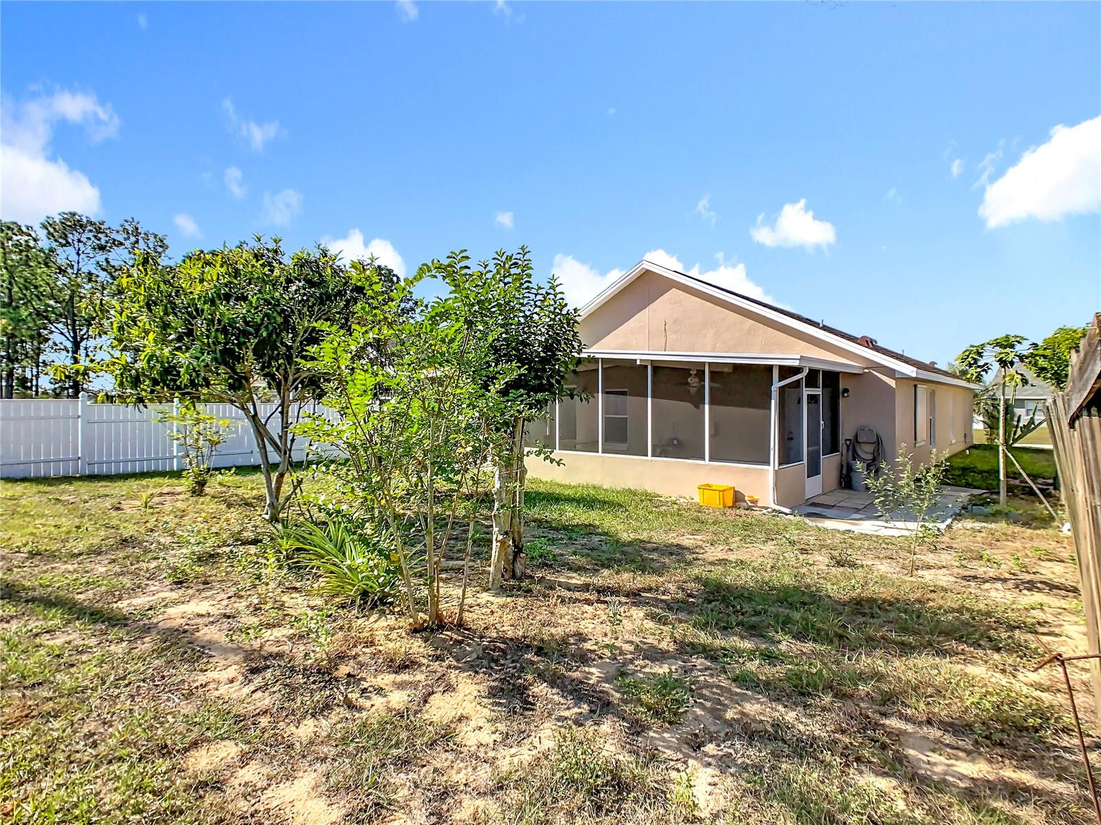 Image 21 of 26 For 230 Halstead Drive