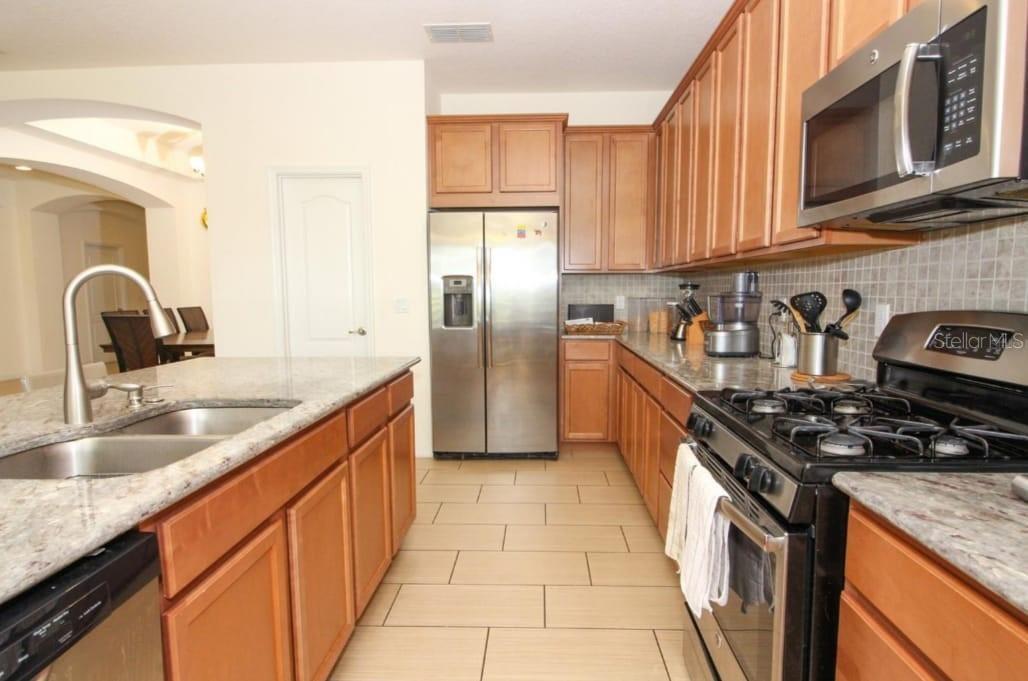 Image 11 of 41 For 14590 Black Quill Drive