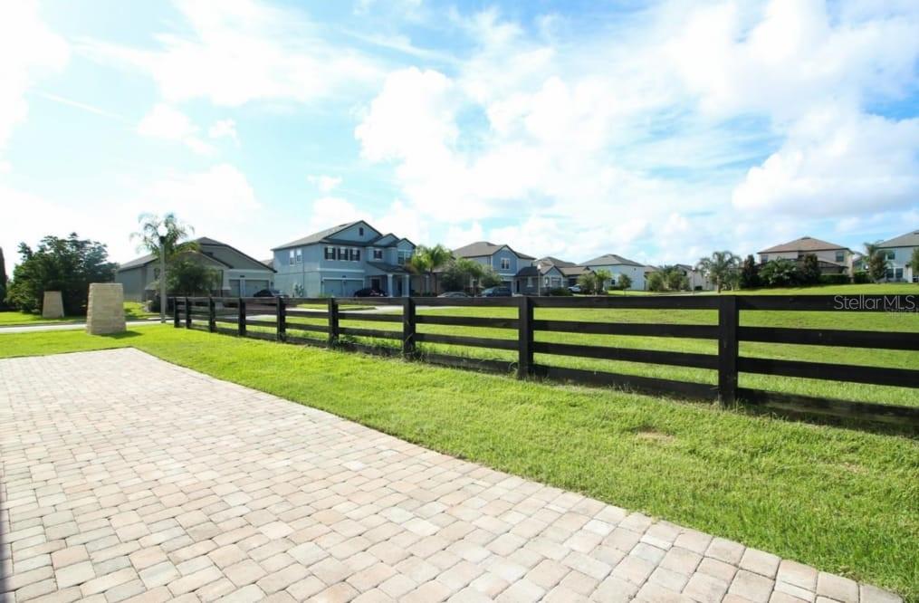 Image 31 of 41 For 14590 Black Quill Drive