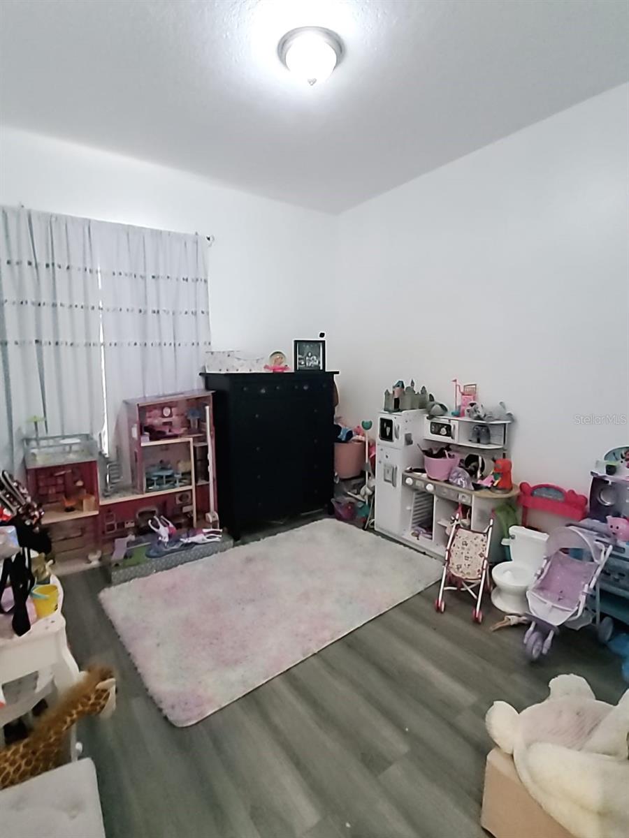 Image 19 of 20 For 714 Hacienda Circle