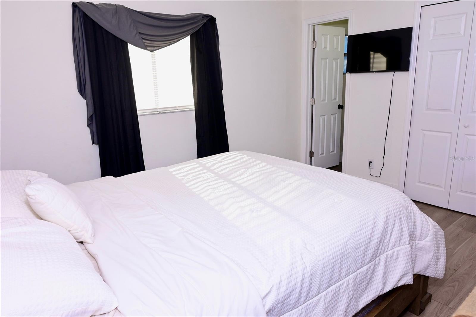 Image 9 of 20 For 306 Fern Road