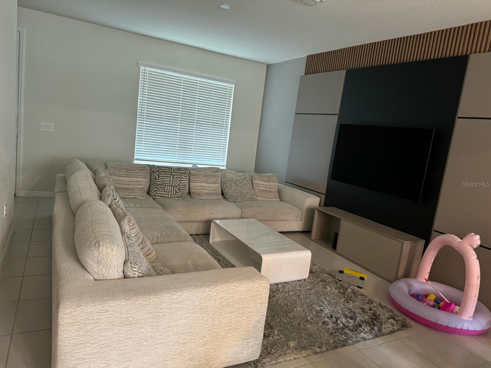 Image 6 of 22 For 5028 Caspian Street