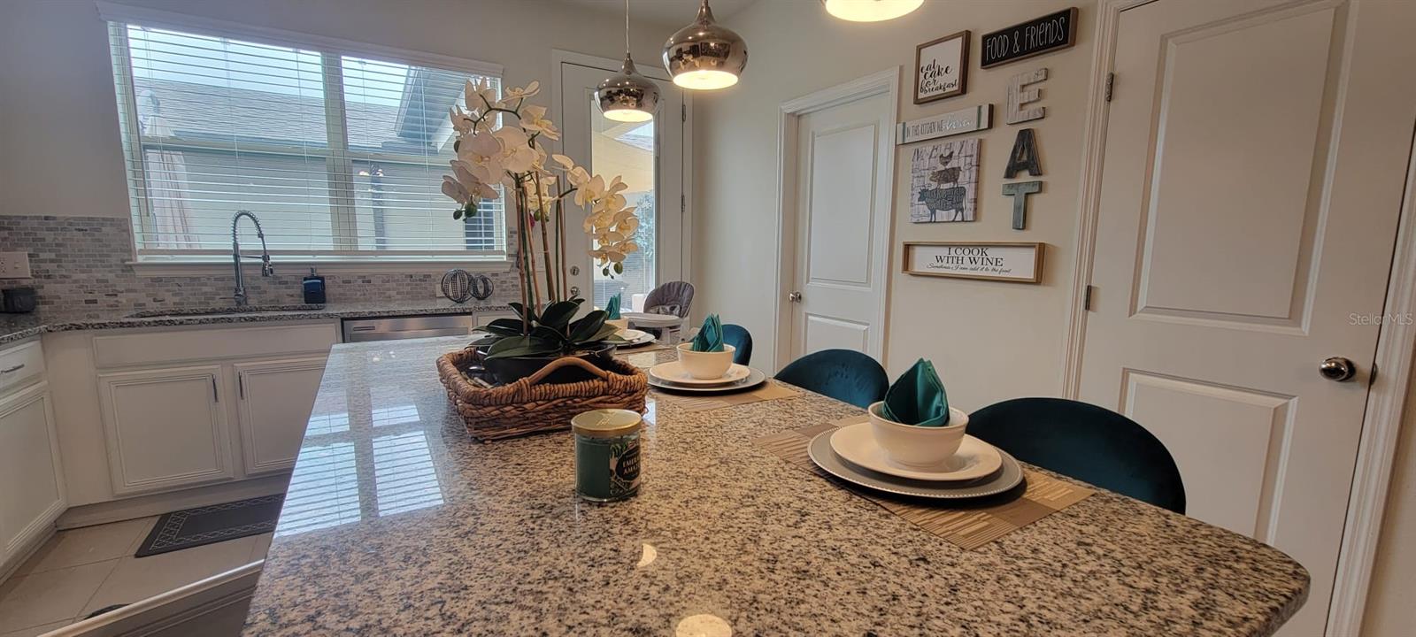 Image 7 of 22 For 5028 Caspian Street