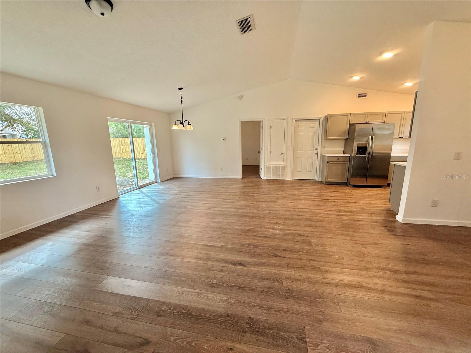 Image 17 of 23 For 7818 Kensingham Court