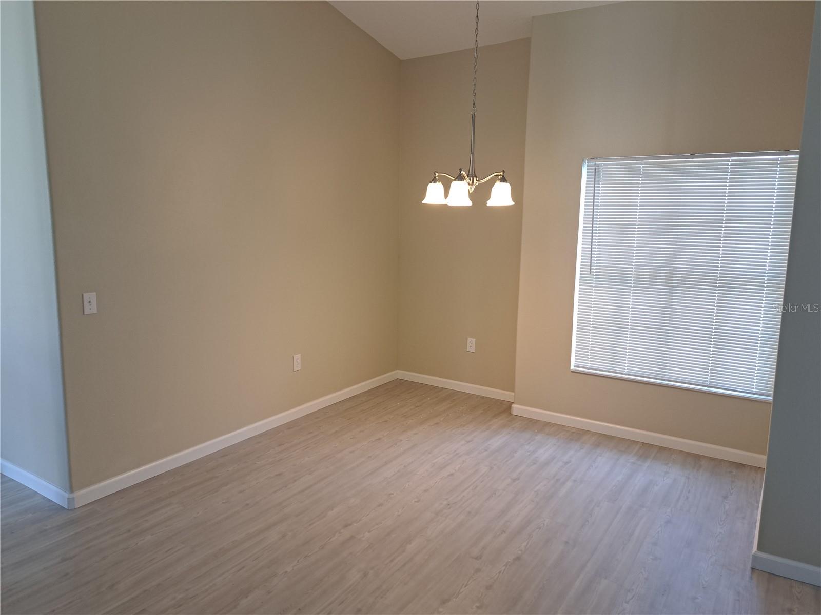 Image 4 of 14 For 2710 Rismen Court