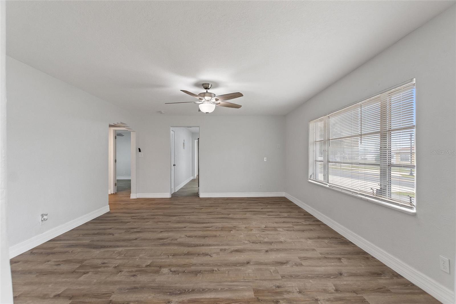 Image 11 of 40 For 666 Avenue B Sw