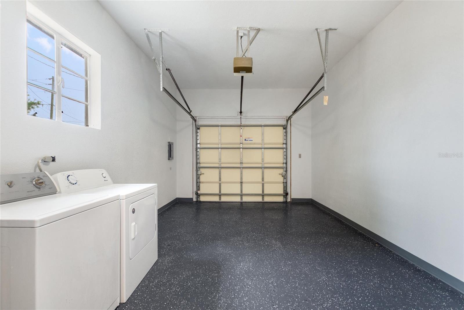 Image 31 of 40 For 666 Avenue B Sw