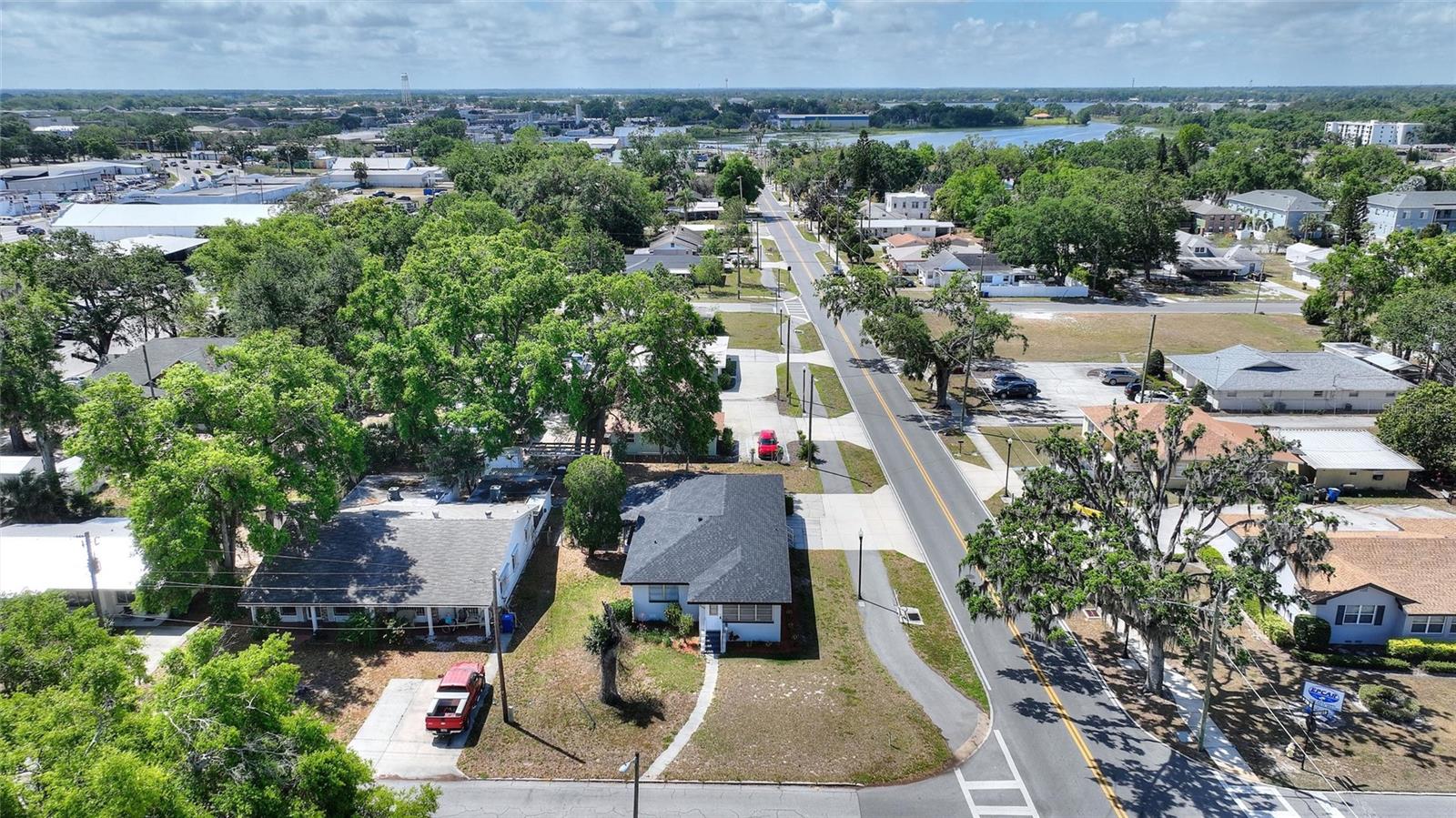 Image 36 of 40 For 666 Avenue B Sw