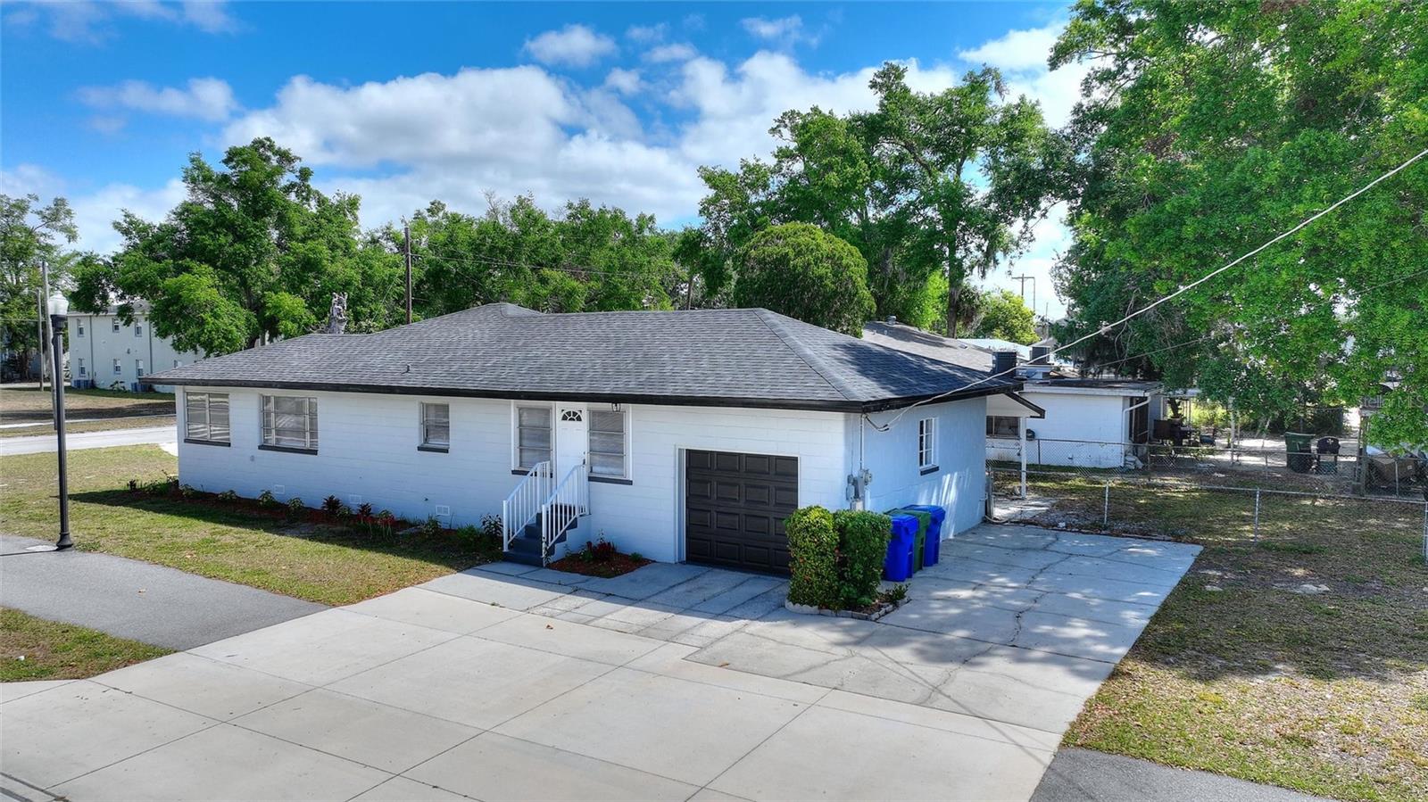 Image 4 of 40 For 666 Avenue B Sw