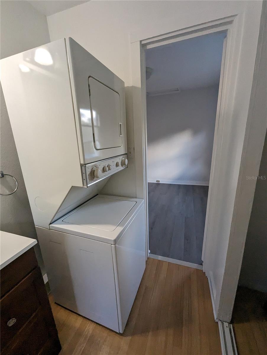 Image 16 of 51 For 3105 Crystal Lake Drive