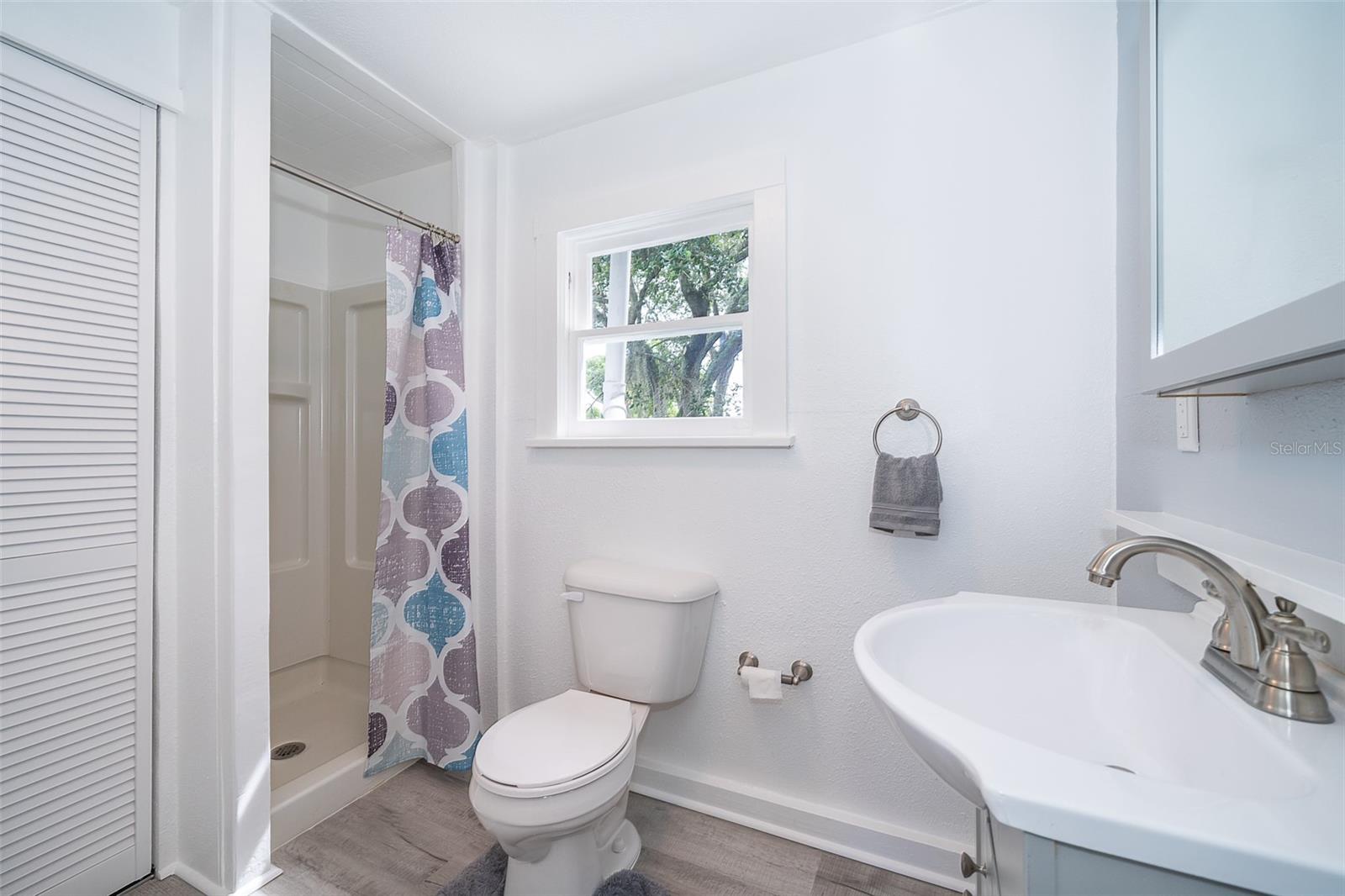 Image 49 of 51 For 3105 Crystal Lake Drive