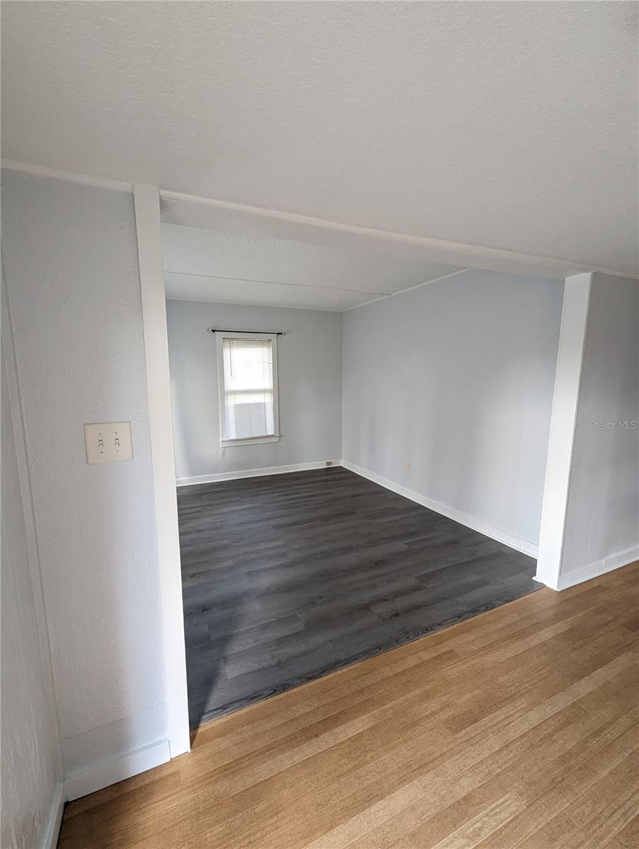 Image 5 of 51 For 3105 Crystal Lake Drive