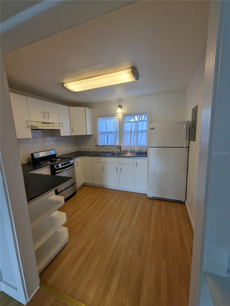 Image 9 of 51 For 3105 Crystal Lake Drive