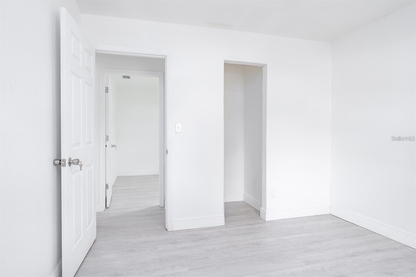 Image 13 of 15 For 519 Williams Street