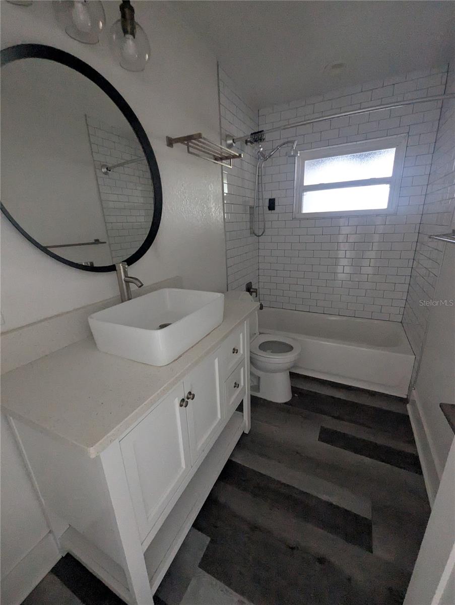 Image 14 of 23 For 928 Bumby Avenue