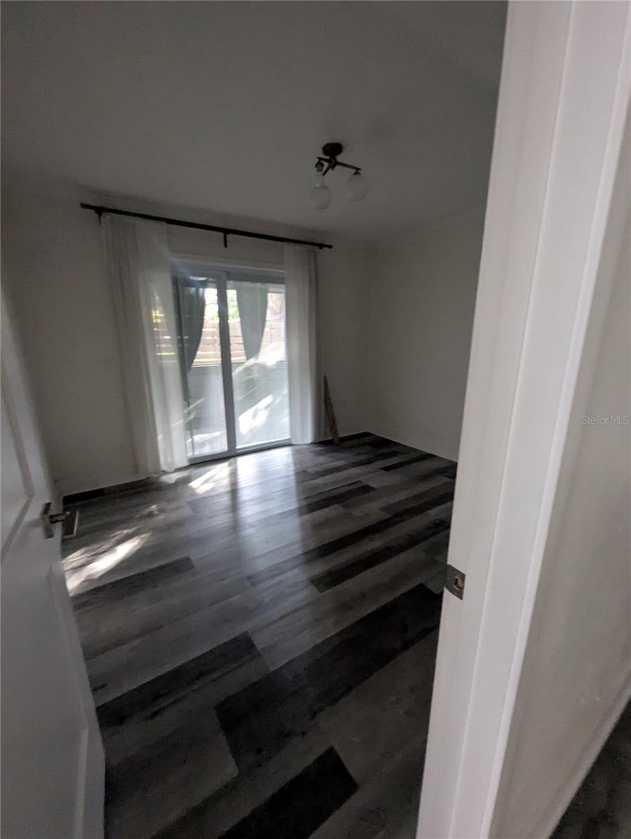 Image 15 of 23 For 928 Bumby Avenue