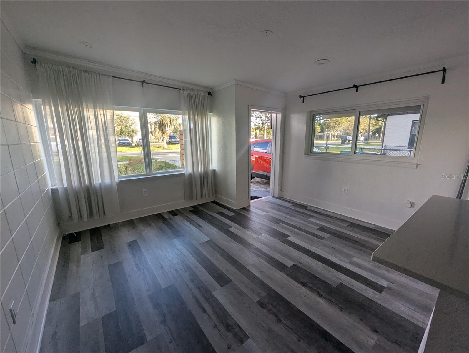 Image 19 of 23 For 928 Bumby Avenue