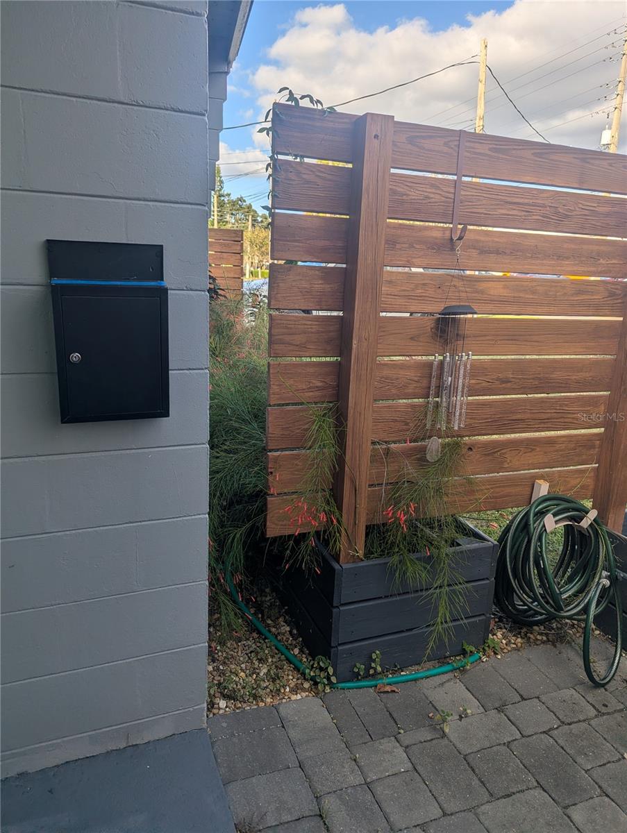 Image 4 of 23 For 928 Bumby Avenue