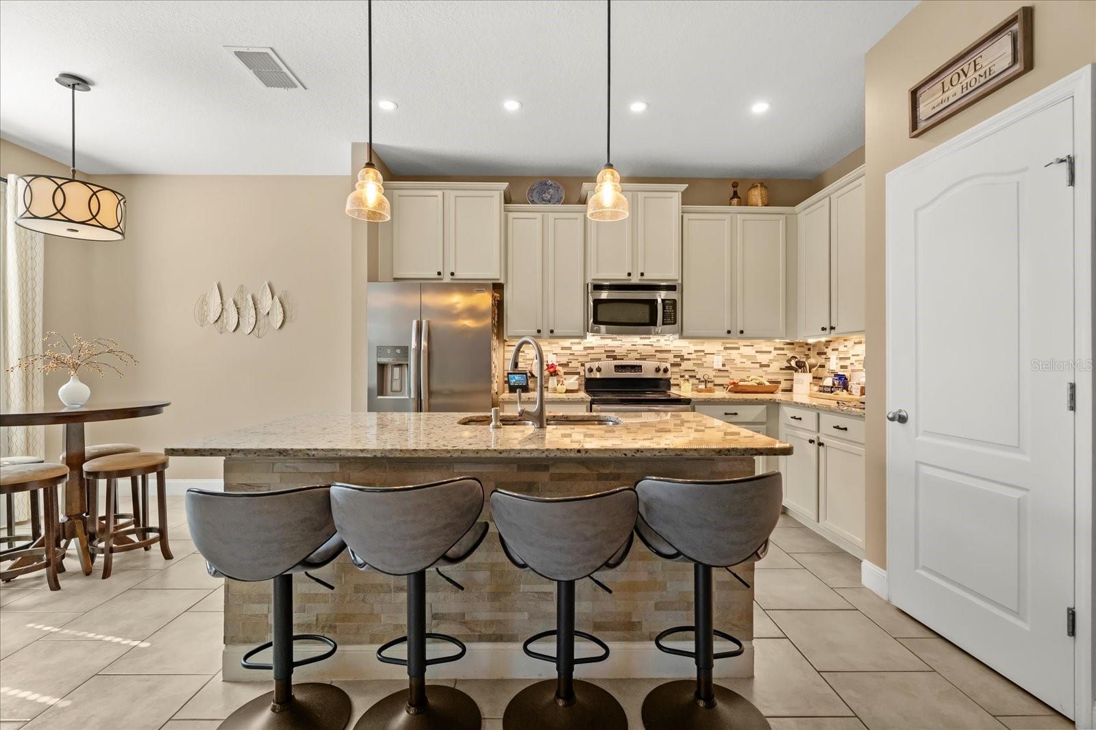 Image 8 of 31 For 2014 Traders Cove