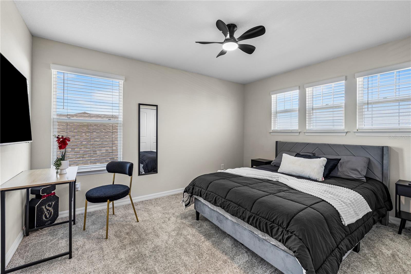 Image 19 of 48 For 9622 Passiac Parkway