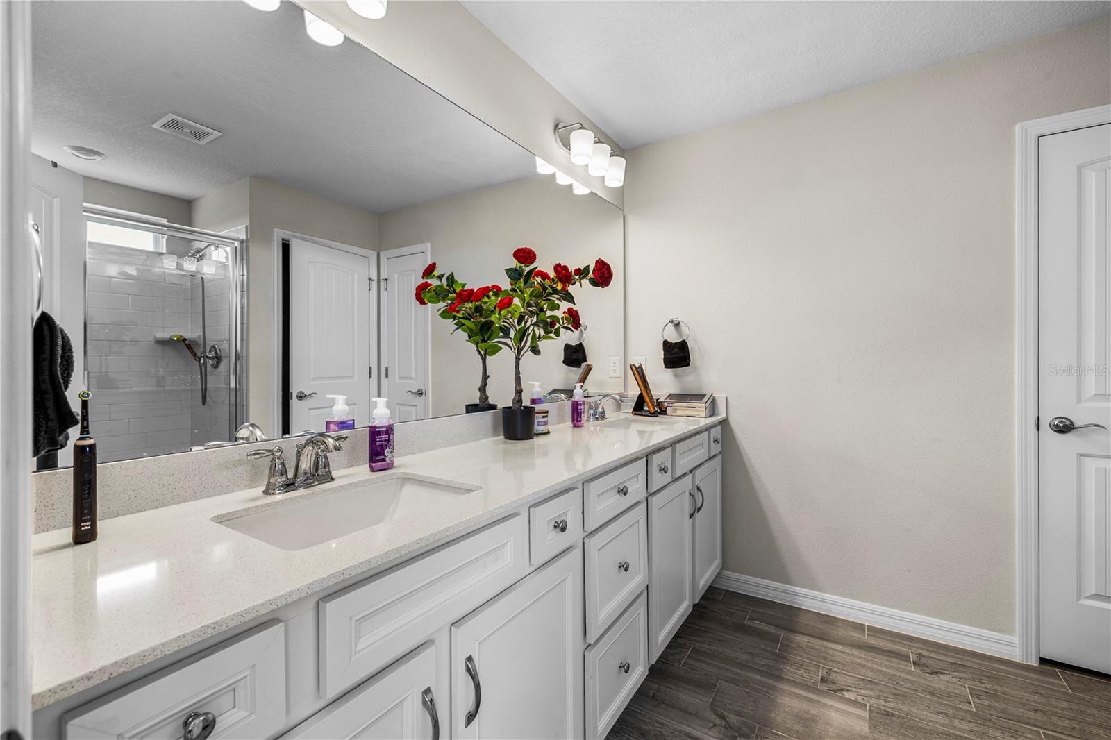 Image 23 of 48 For 9622 Passiac Parkway