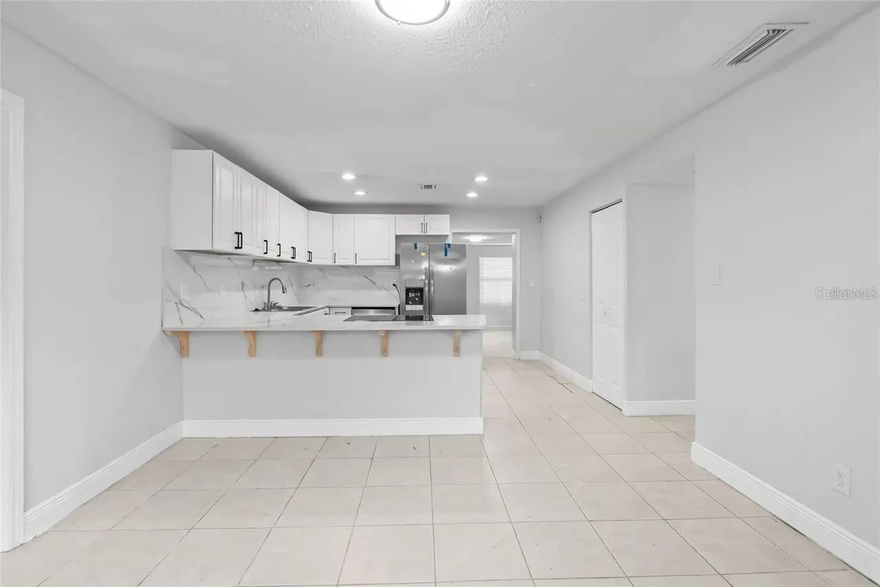 Image 10 of 40 For 1415 Zenith Place