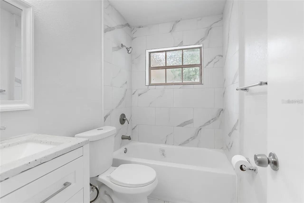 Image 11 of 40 For 1415 Zenith Place