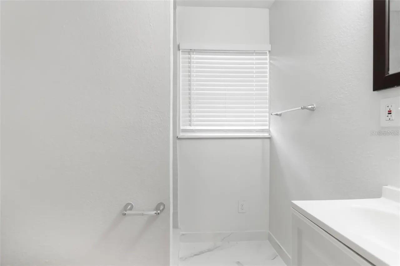 Image 18 of 40 For 1415 Zenith Place