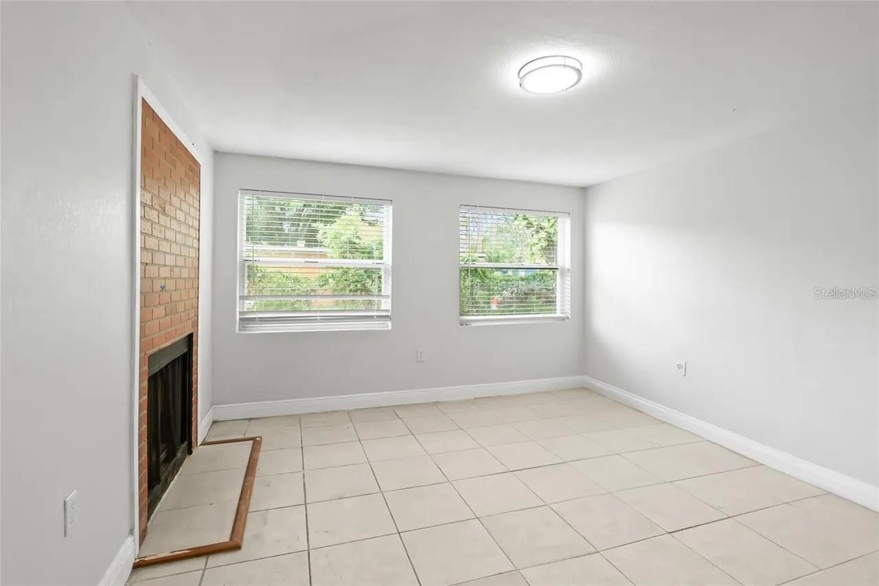 Image 26 of 40 For 1415 Zenith Place