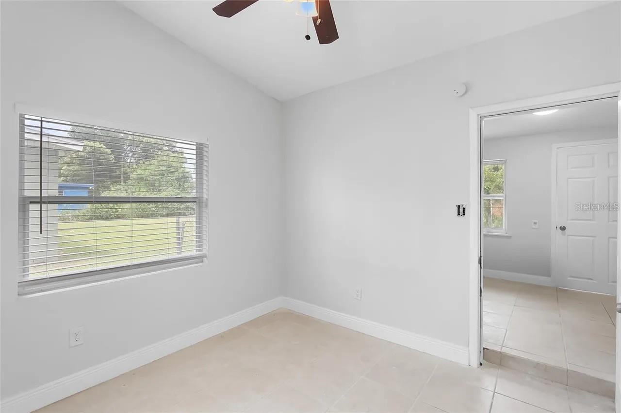 Image 30 of 40 For 1415 Zenith Place