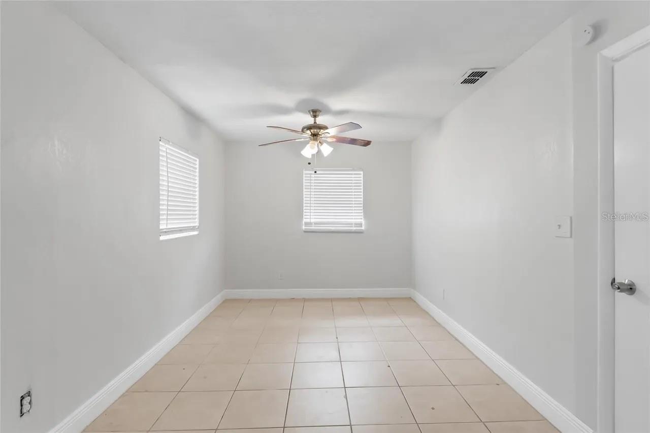 Image 31 of 40 For 1415 Zenith Place