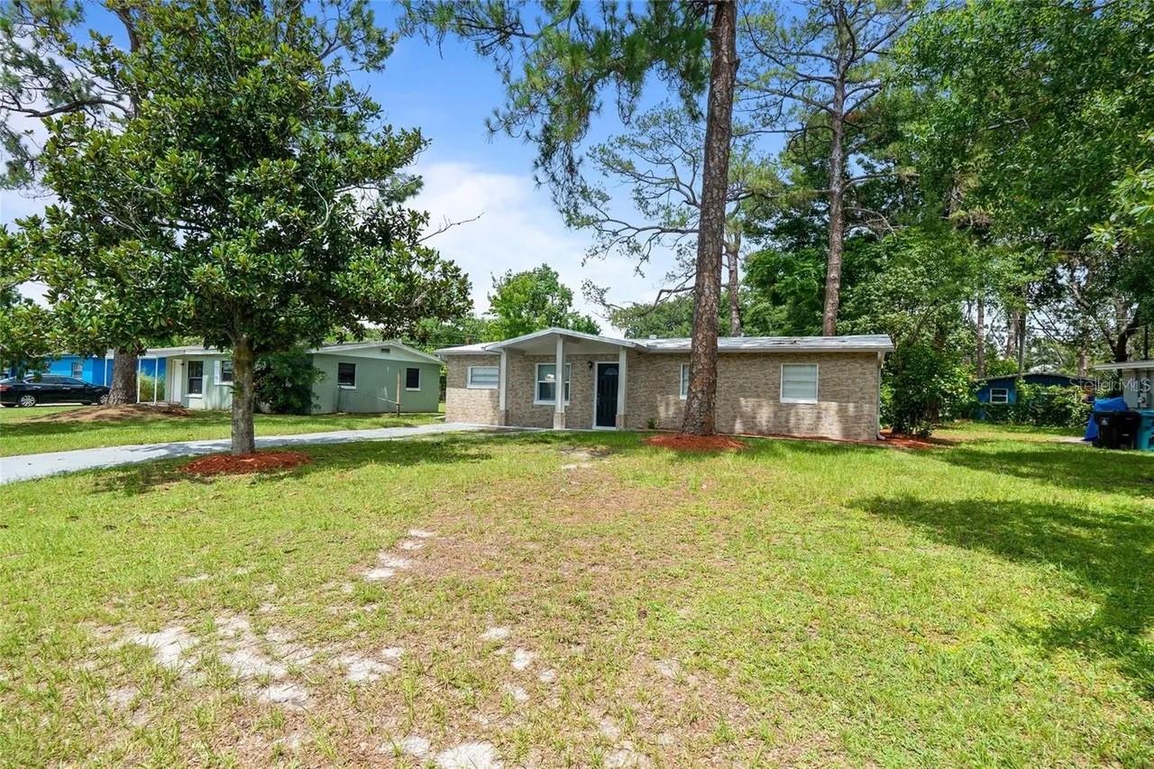 Image 4 of 40 For 1415 Zenith Place