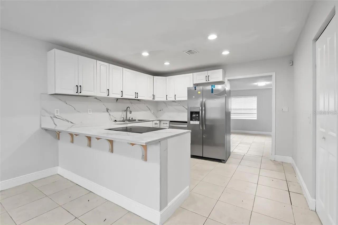 Image 5 of 40 For 1415 Zenith Place