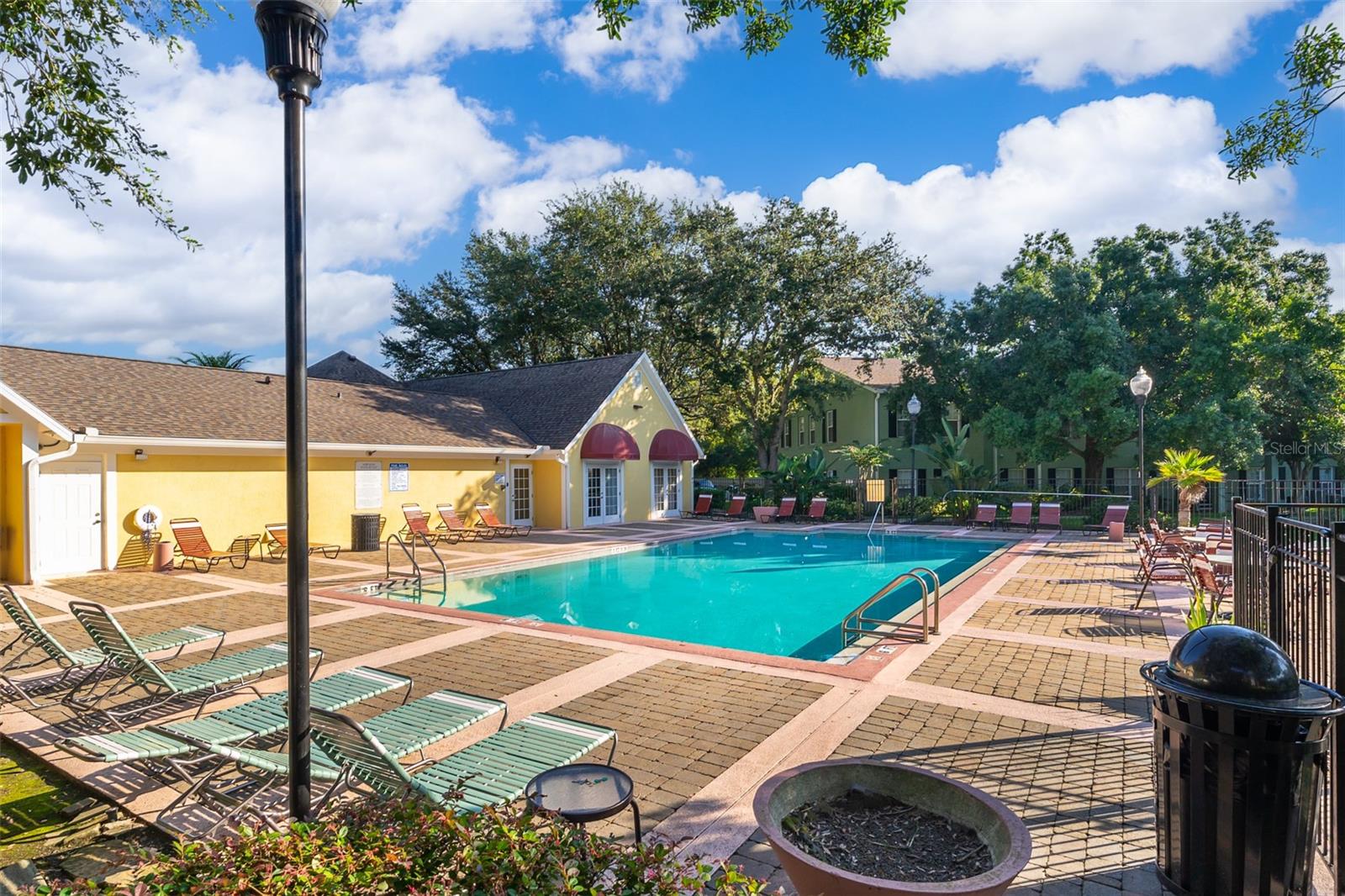 Image 22 of 25 For 2007 Dixie Belle Drive L