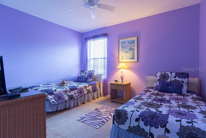 Image 15 of 18 For 977 Lake Berkley Drive