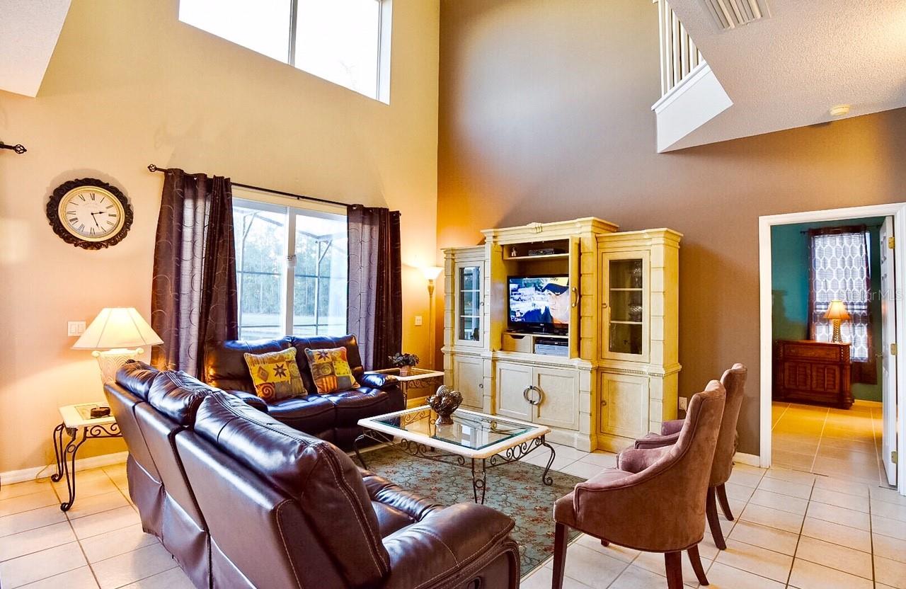 Image 3 of 18 For 977 Lake Berkley Drive