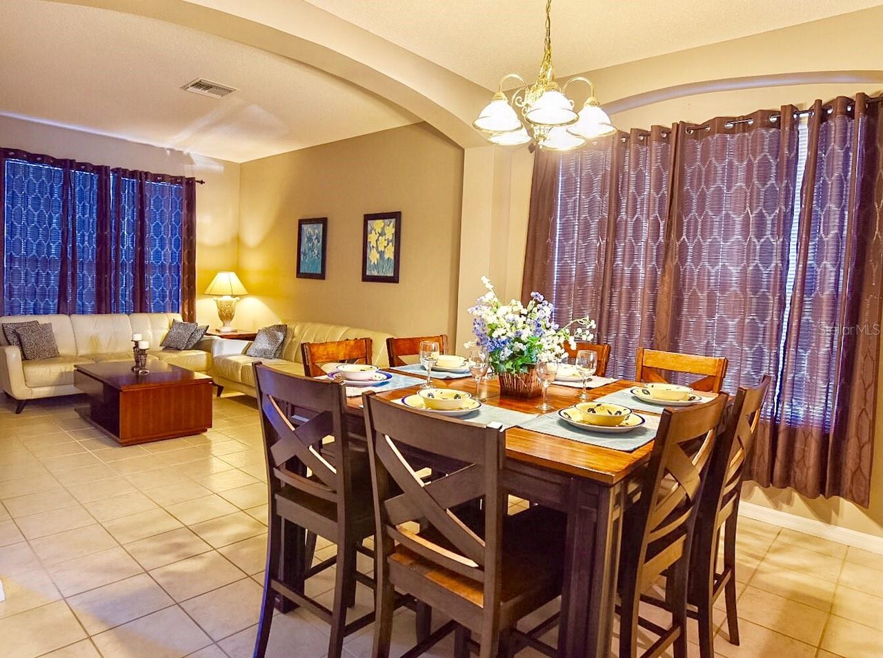 Image 4 of 18 For 977 Lake Berkley Drive