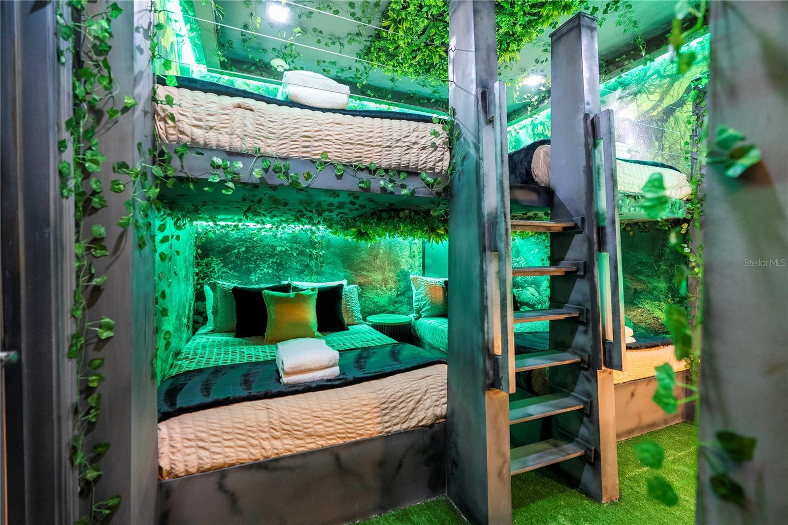 Image 60 of 100 For 5931 High Seas Drive